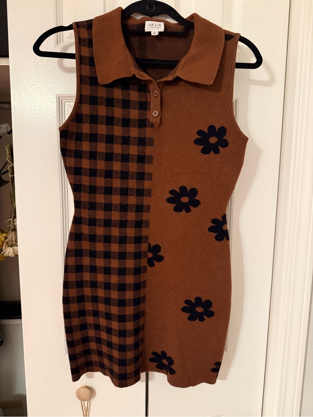 Le Lis Lingering Look Flower Gingham Sweater Mini Dress Mocha Black Med Retro